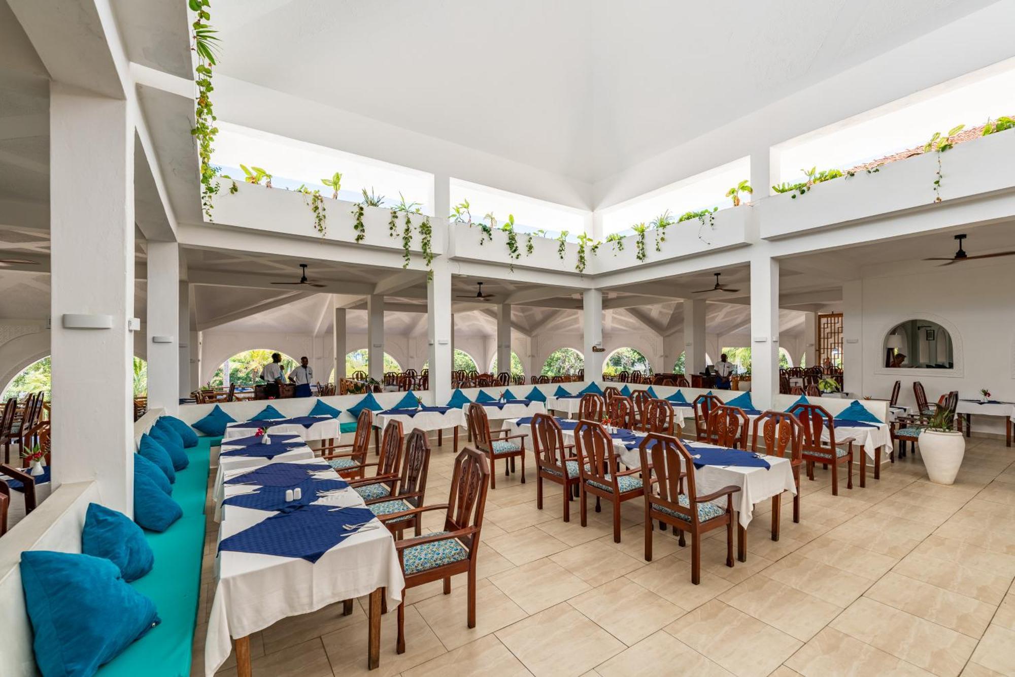 Diani Sea Resort Diani Beach Exterior photo